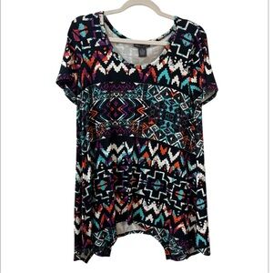 Chelsea & Theodore Black Geometric Short Sleeve Tunic with Multi-Color Print